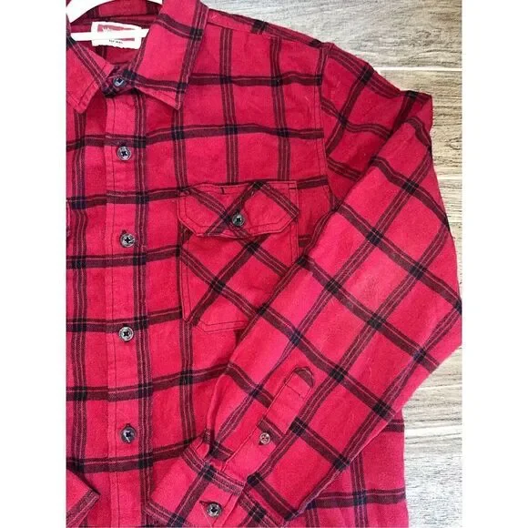 Red Plaid! Wrangler red plaid shirt sz med long sleeve - Picture 5 of 16